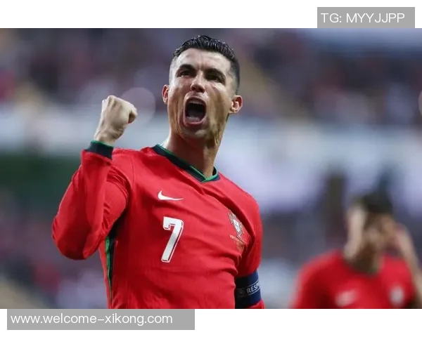 C罗分享葡萄牙队训练瞬间全力备战世预赛坚定信念不负使命 C罗分享葡萄牙队训练瞬间全力备战世预赛坚定信念不负使命