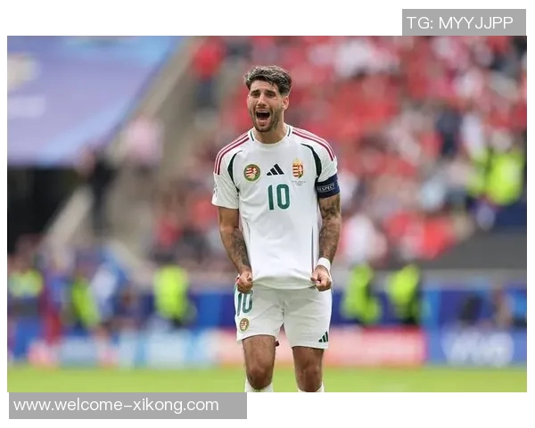 26岁意大利前锋索蒂尔崇拜C罗渴望未来与父亲共事 26岁意大利前锋索蒂尔崇拜C罗渴望未来与父亲共事