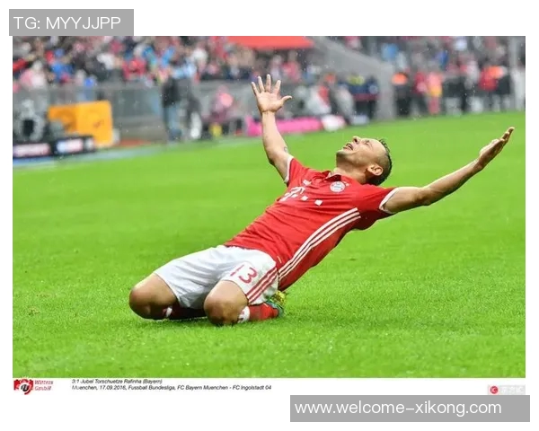 17岁卡尔社交媒体晒滑跪庆祝照德甲官方称联赛首球意义非凡