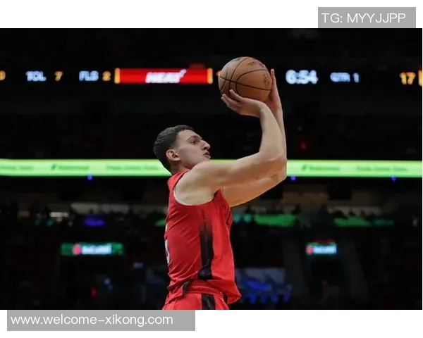 约维奇四年合同总值6240万第一年薪资1620万中间两年略微调整