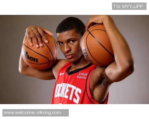 贾巴里史密斯日常穿搭引发关注时尚风潮致敬小帅气质