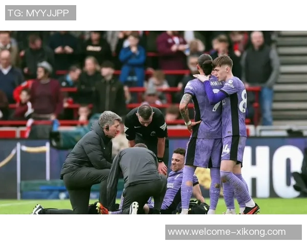 斯特林加盟费耶诺德后首次亮相昨年五月以来重返正式赛场